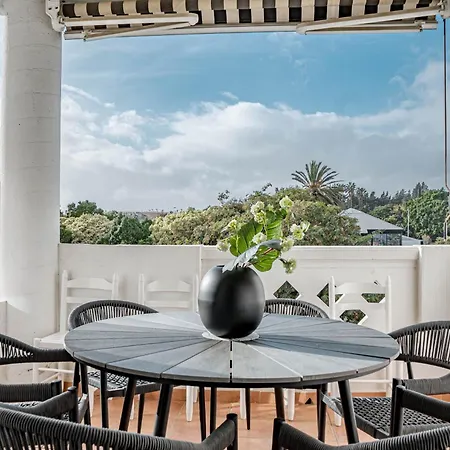 Front In Puerto Banus ماربيا